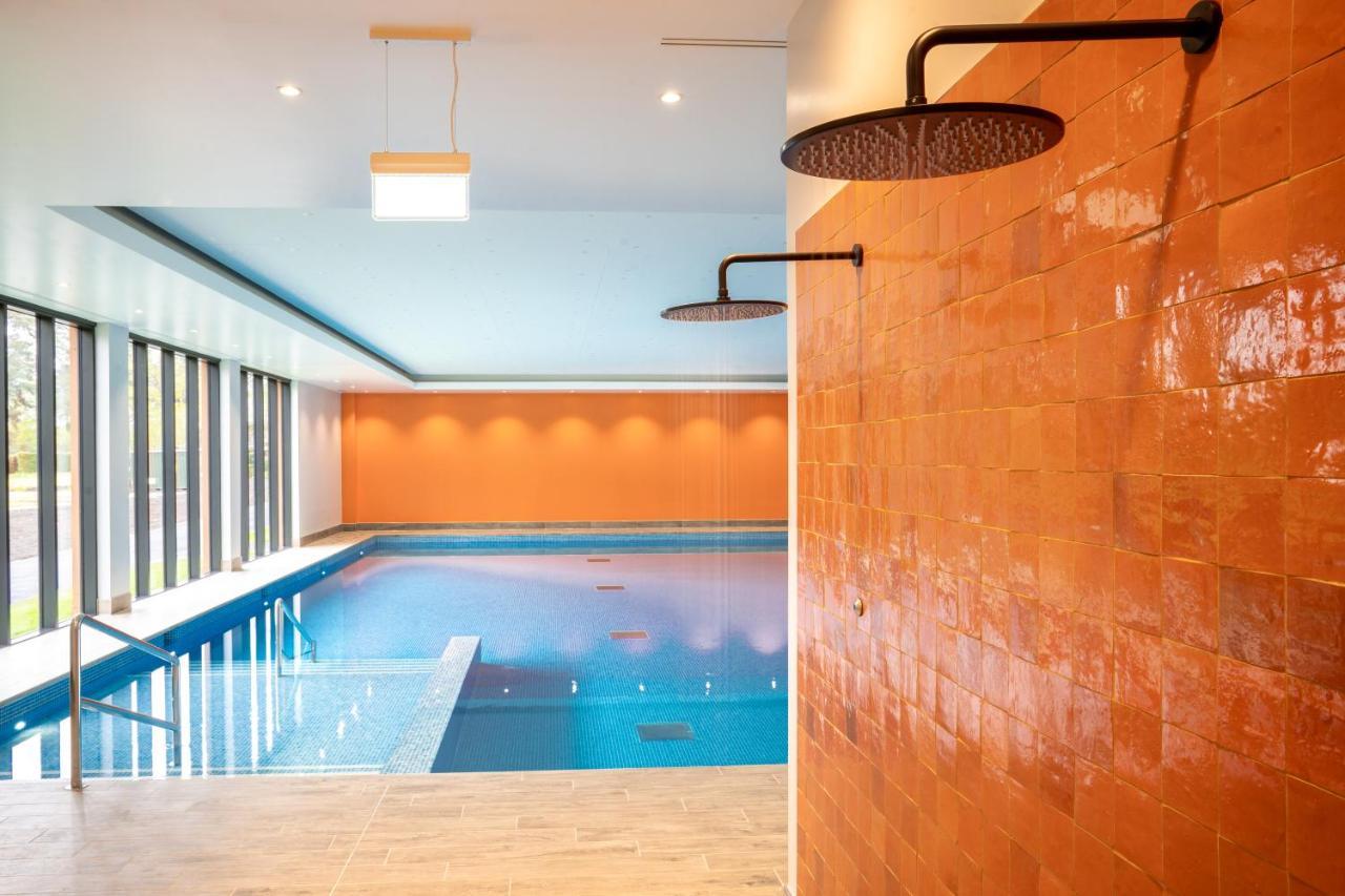 Foxhills Club & Resort Ottershaw Buitenkant foto