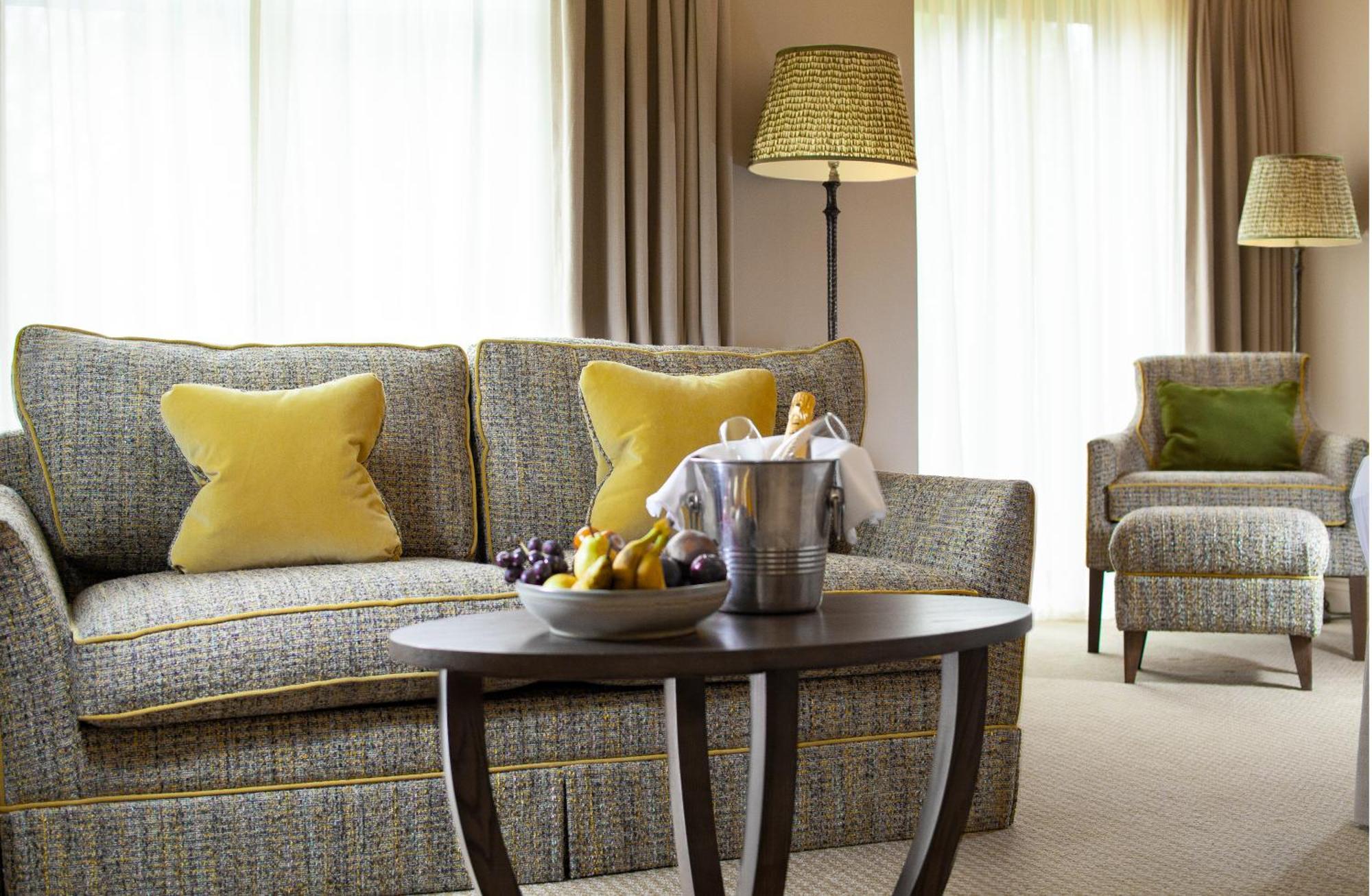 Foxhills Club & Resort Ottershaw Buitenkant foto