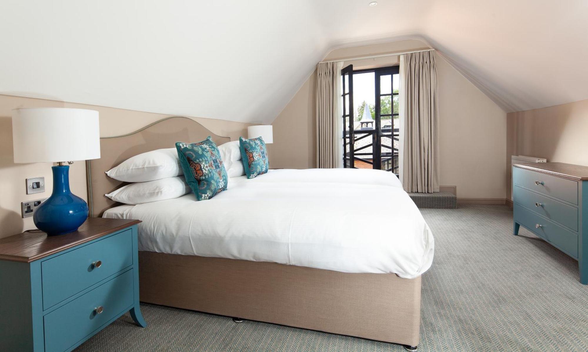 Foxhills Club & Resort Ottershaw Buitenkant foto